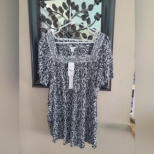 NWT Intro Women's Black and White Animal Print Top